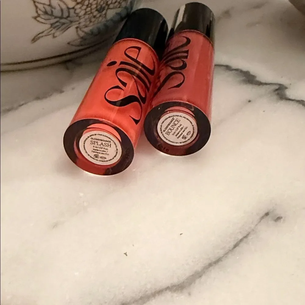 Saie GLOSSYBOUNCE HIGH-SHINE HYDRATING LIP GLOSS OIL